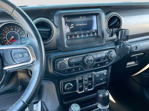 Certified 2020 Jeep Gladiator Sport w/ Quick Order Package 24S image 14