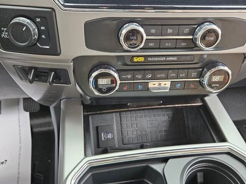 Used 2022 Ford F250 Lariat w/ Lariat Ultimate Package image 21