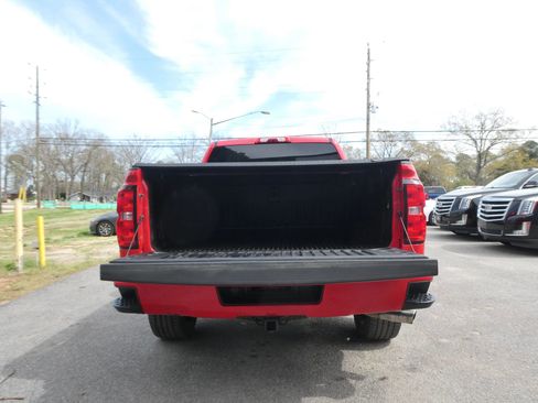 Used 2018 Chevrolet Silverado 1500 LT w/ All Star Edition image 7