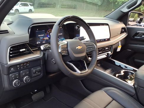 New 2026 Chevrolet Tahoe High Country AWD/4WD image 12