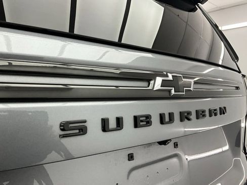 Used 2021 Chevrolet Suburban RST image 24
