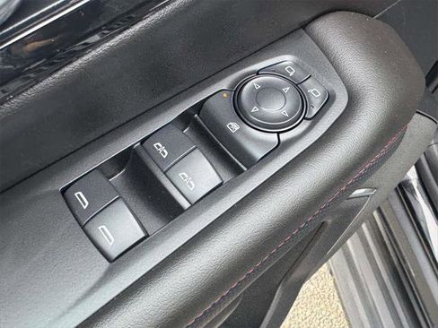 Used 2025 Chevrolet Suburban RST w/ Sun And Tow Package image 16