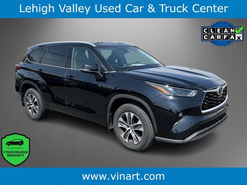 Used 2022 Toyota Highlander XLE image 1
