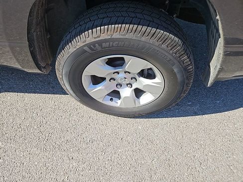 Used 2022 RAM 1500 Big Horn image 13