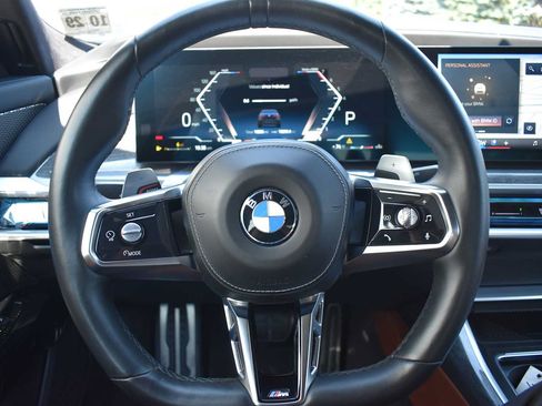 Used 2024 BMW 760i xDrive w/ Executive Package AWD/4WD image 16