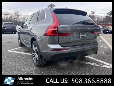 Used 2020 Volvo XC60 T6 Momentum w/ Protection Package image 3