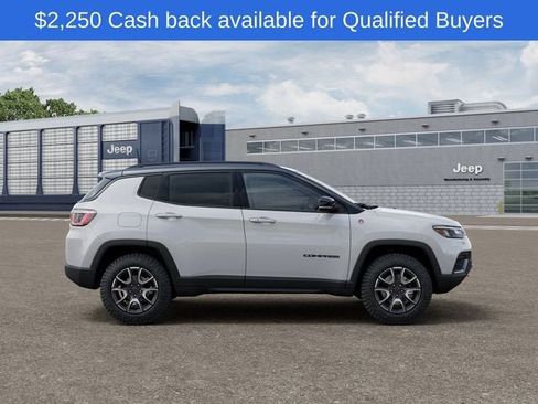 New 2026 Jeep Compass Trailhawk w/ Sun, Sound & Navigation Group AWD/4WD image 22