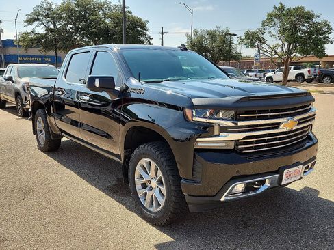 Used 2020 Chevrolet Silverado 1500 High Country w/ Z71 Off-Road Package AWD/4WD image 6