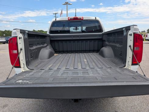 Used 2018 Chevrolet Colorado LT w/ LT Convenience Package RWD image 26
