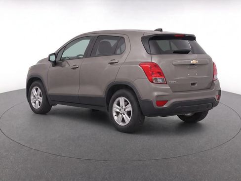 Used 2022 Chevrolet Trax LS w/ Tint and Cruise Package FWD image 3