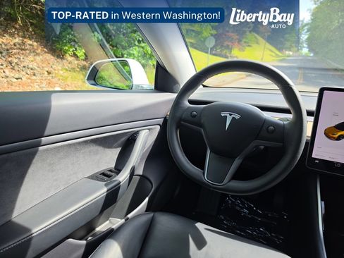 Used 2019 Tesla Model 3 Standard Range Plus RWD image 13