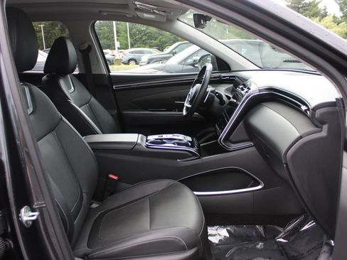 Used 2022 Hyundai Tucson Limited w/ Cargo Package AWD/4WD image 13
