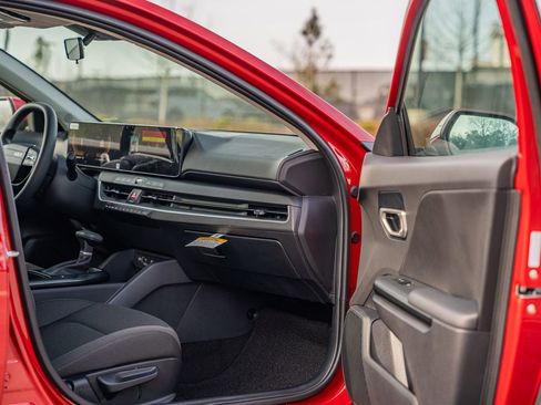 New 2026 Kia K4 FWD image 7