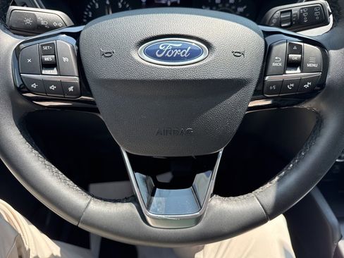 Used 2022 Ford Escape SEL image 15