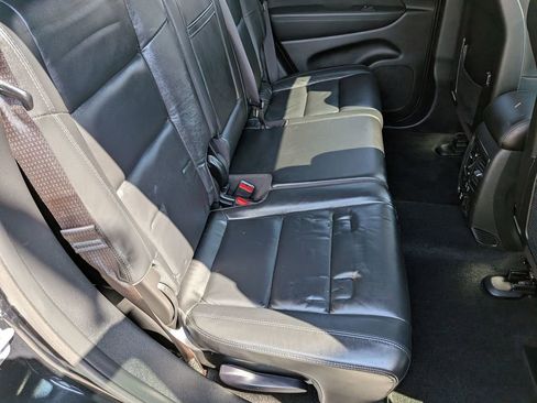 Used 2021 Jeep Grand Cherokee Limited image 27