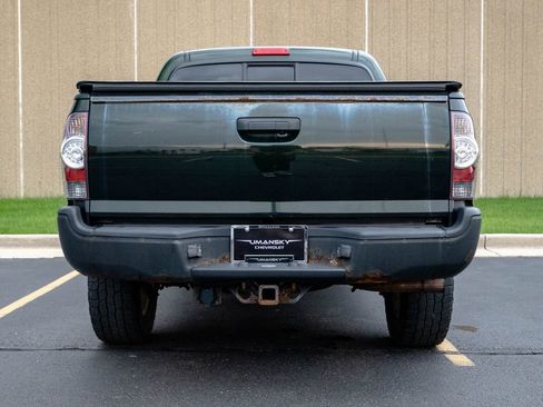 Used 2013 Toyota Tacoma 4x4 Double Cab w/ TRD Off-Road Pkg image 8