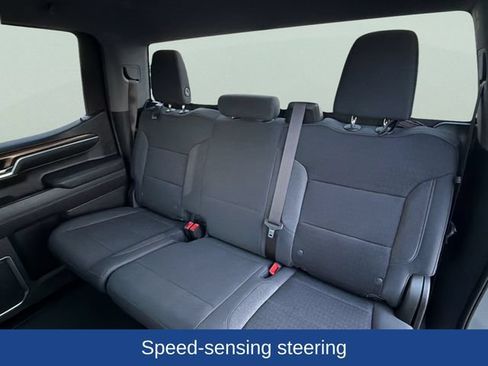 Used 2023 Chevrolet Silverado 1500 LT AWD/4WD image 18