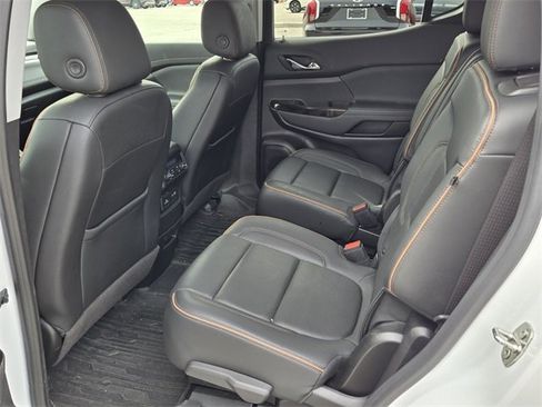 Used 2023 GMC Acadia AT4 w/ Technology Package image 8