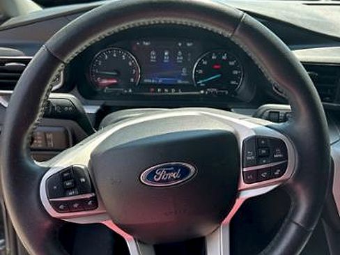 Used 2023 Ford Explorer XLT w/ Equipment Group 202A image 16