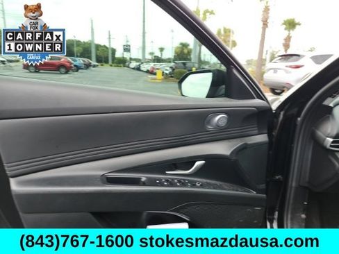 Used 2024 Hyundai Elantra Limited FWD image 10