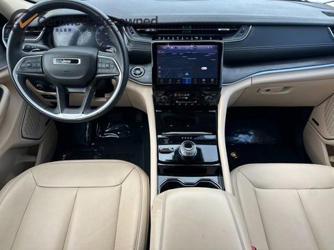 Used 2022 Jeep Grand Cherokee L Limited image 14