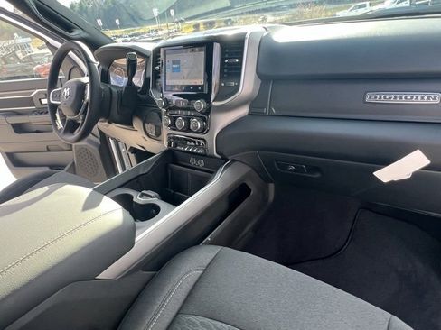 Used 2025 RAM 3500 Big Horn image 32