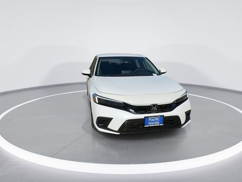 Used 2023 Honda Civic LX image 2