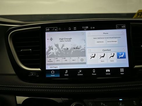 Used 2023 Chrysler Pacifica Touring-L w/ S Appearance Package image 21