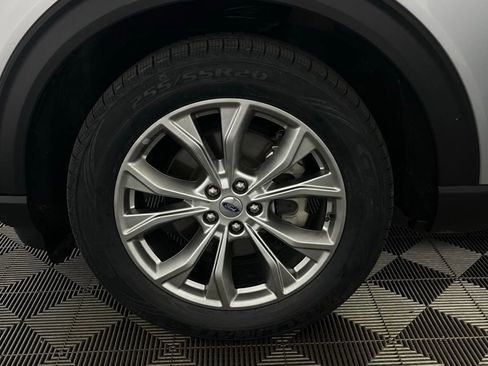 Used 2024 Ford Explorer Limited image 40