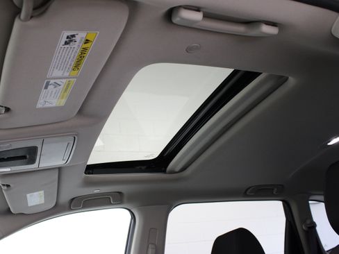 Used 2025 Honda CR-V EX image 27