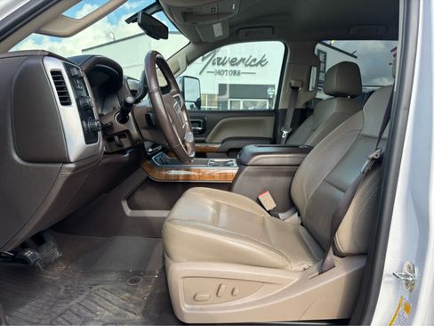 Used 2018 GMC Sierra 2500 SLT w/ Duramax Plus Package AWD/4WD image 5