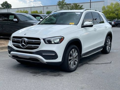 Used 2021 Mercedes-Benz GLE 350 w/ Premium Package image 3