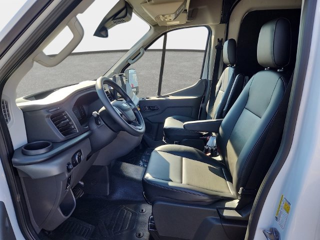 New 2026 Ford Transit 250 148 Medium Roof w/ Load Area Protection Package RWD image 8