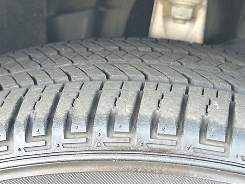 Used 2025 Dodge Durango GT w/ Blacktop Package RWD image 34