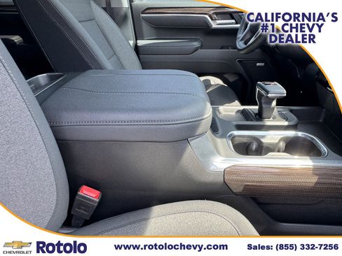 Used 2025 Chevrolet Silverado 1500 RST w/ Dark Appearance Package RWD image 8