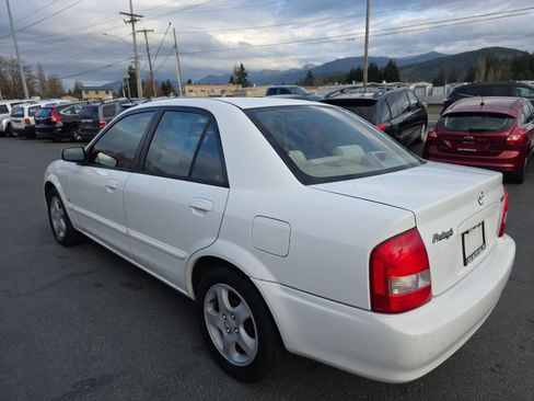 Used 2002 MAZDA Protege FWD image 5