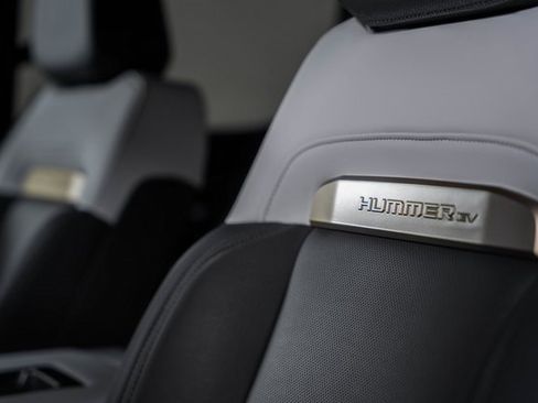 Used 2024 GMC Hummer EV 2X image 44