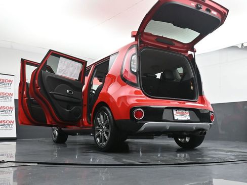 Used 2018 Kia Soul ! w/ Tech Package image 46