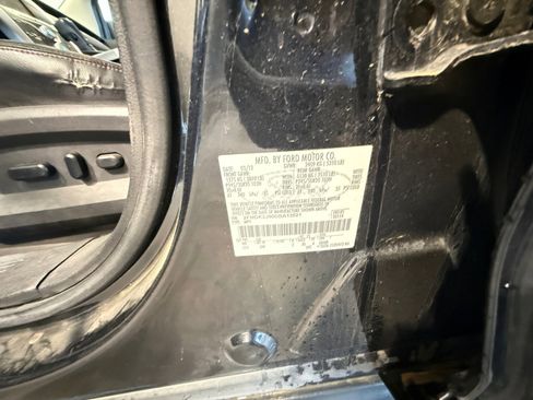 Used 2013 Ford Edge SEL image 25