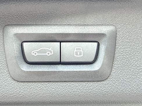 New 2026 BMW ALPINA XB7 AWD/4WD image 14