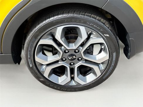 Used 2020 Kia Soul X-Line FWD image 28