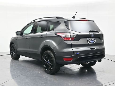 Used 2018 Ford Escape SE w/ SE Sport Appearance Package FWD image 7