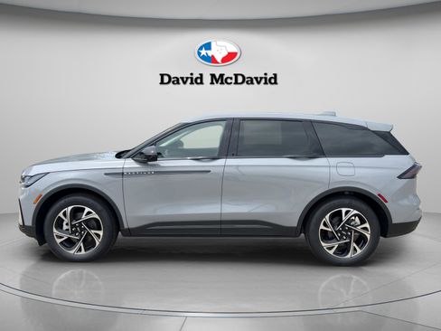 New 2026 Lincoln Nautilus Premier w/ Equipment Group 102A AWD/4WD image 4