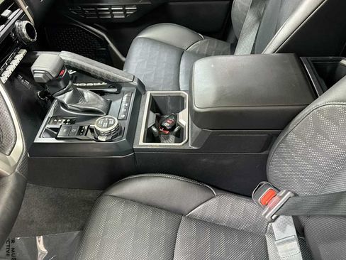 Used 2024 Toyota Tacoma TRD Off-Road w/ TRD Off Road Premium Package AWD/4WD image 23