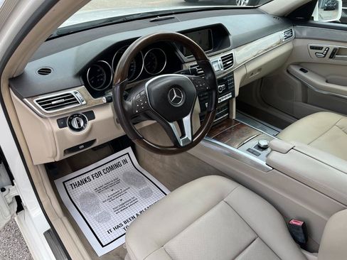Used 2014 Mercedes-Benz E 350 4MATIC Wagon image 10