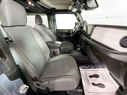 Used 2024 Jeep Wrangler Willys image 27