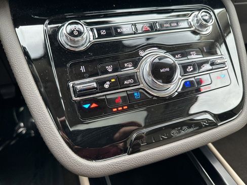 Used 2020 Lincoln Corsair Reserve w/ Equipment Group 202A image 22