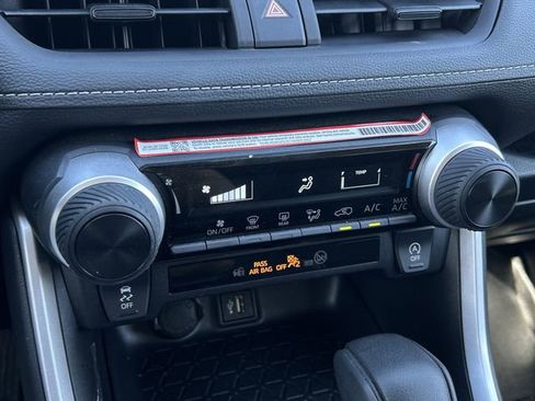 Certified 2025 Toyota RAV4 LE image 17