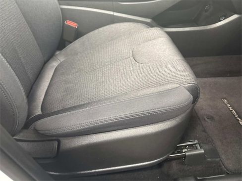 Used 2023 Hyundai Santa Fe SEL w/ Cargo Package image 28