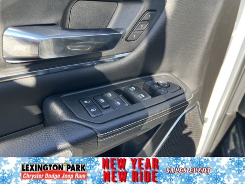 Used 2025 RAM 1500 Laramie image 11